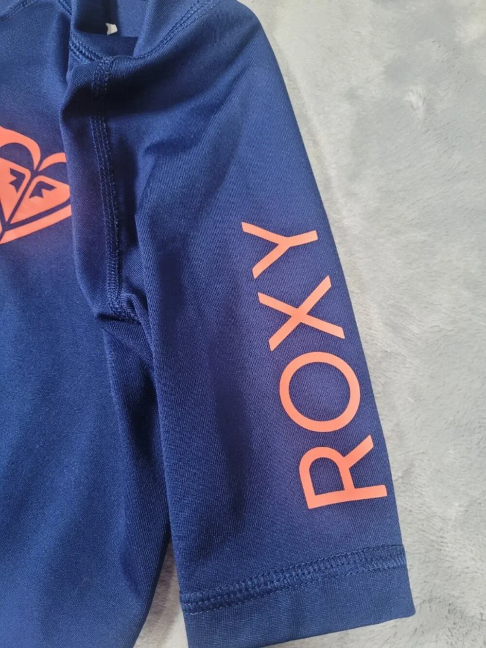 ROXY Girls Mid Sleeve Rashguard Top Size 5 Blue Whole Hearted